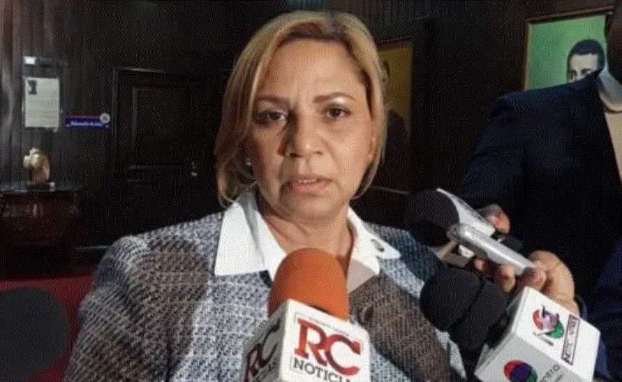 SORAYA SUAREZ 1 La respuesta de «Chu» Vásquez a diputada Soraya Suárez sobre arma de fuego