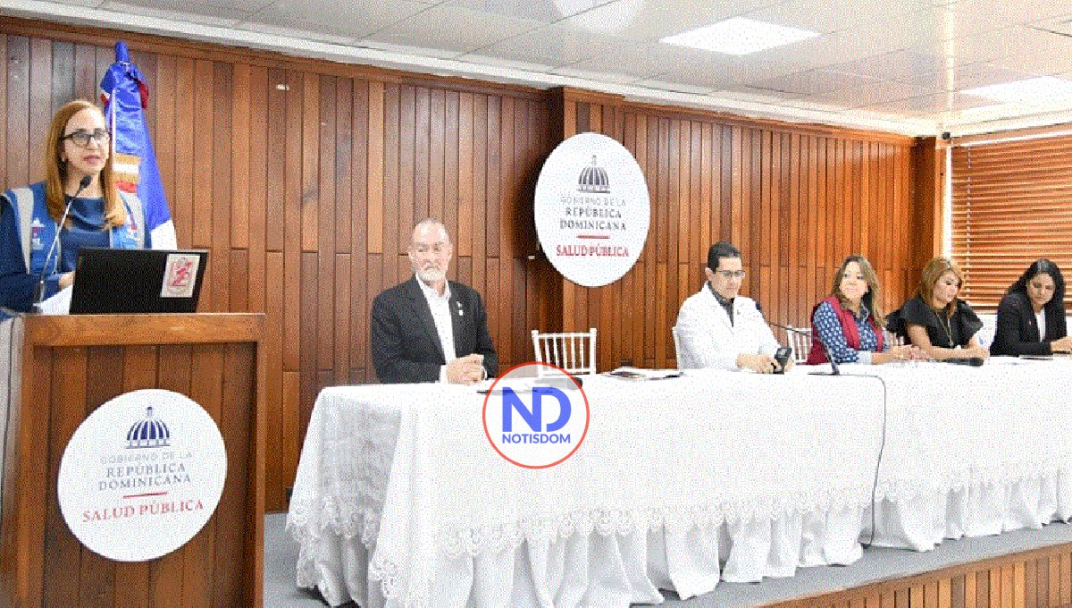 Inician en Dominicana vacunación de casi dos millones de personas