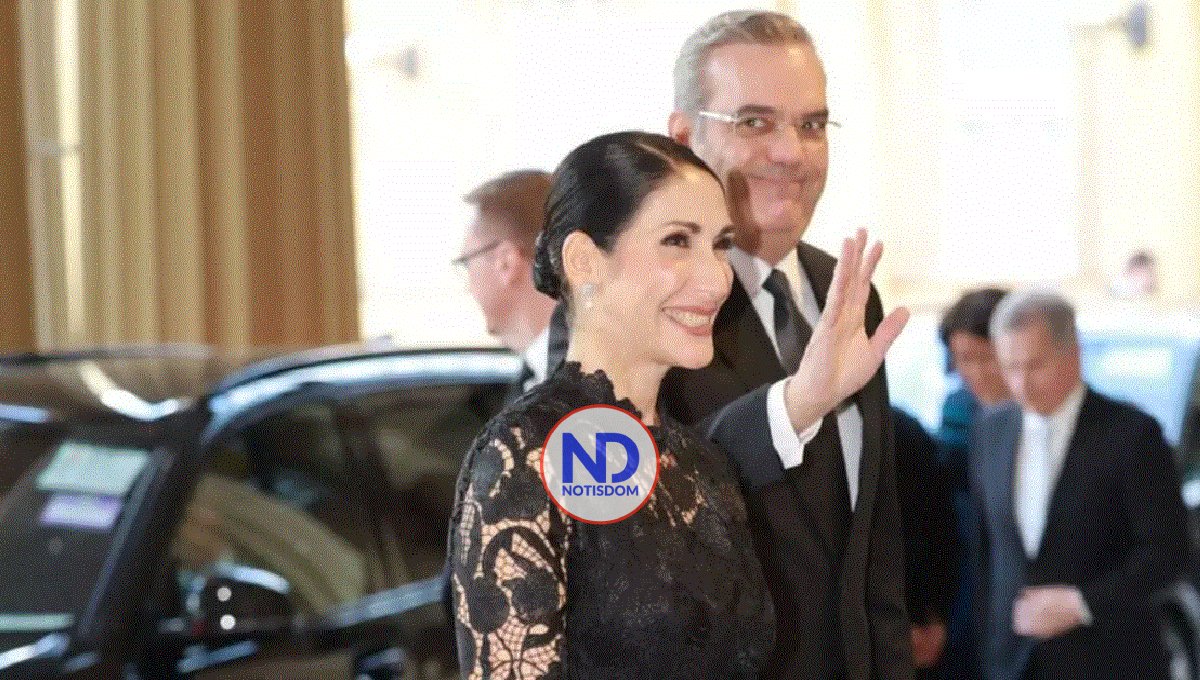 Presidente Abinader y primera dama asisten a recepción ofrecida por los Reyes Inglaterra
