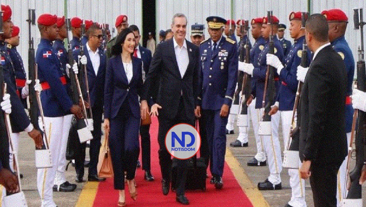 Presidente Abinader regresa a RD tras coronación del rey Carlos III