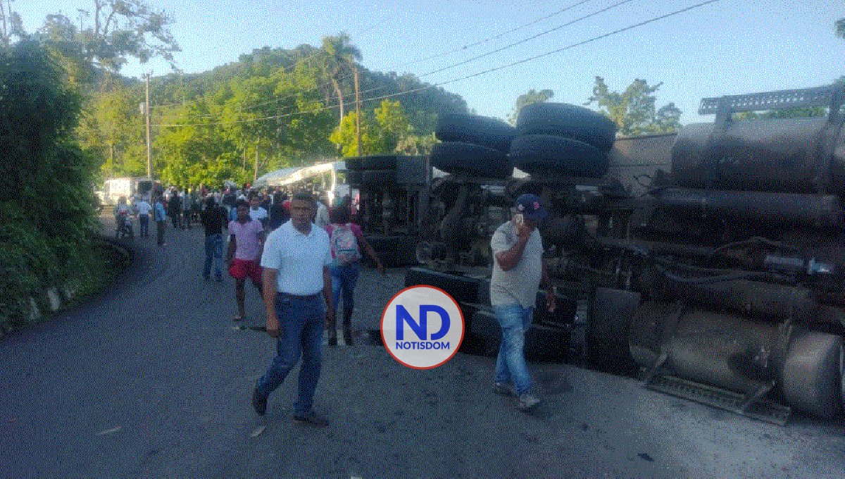 Cinco muertos deja choque patana y guagua escolar 2 Cinco muertos deja choque patana y guagua escolar