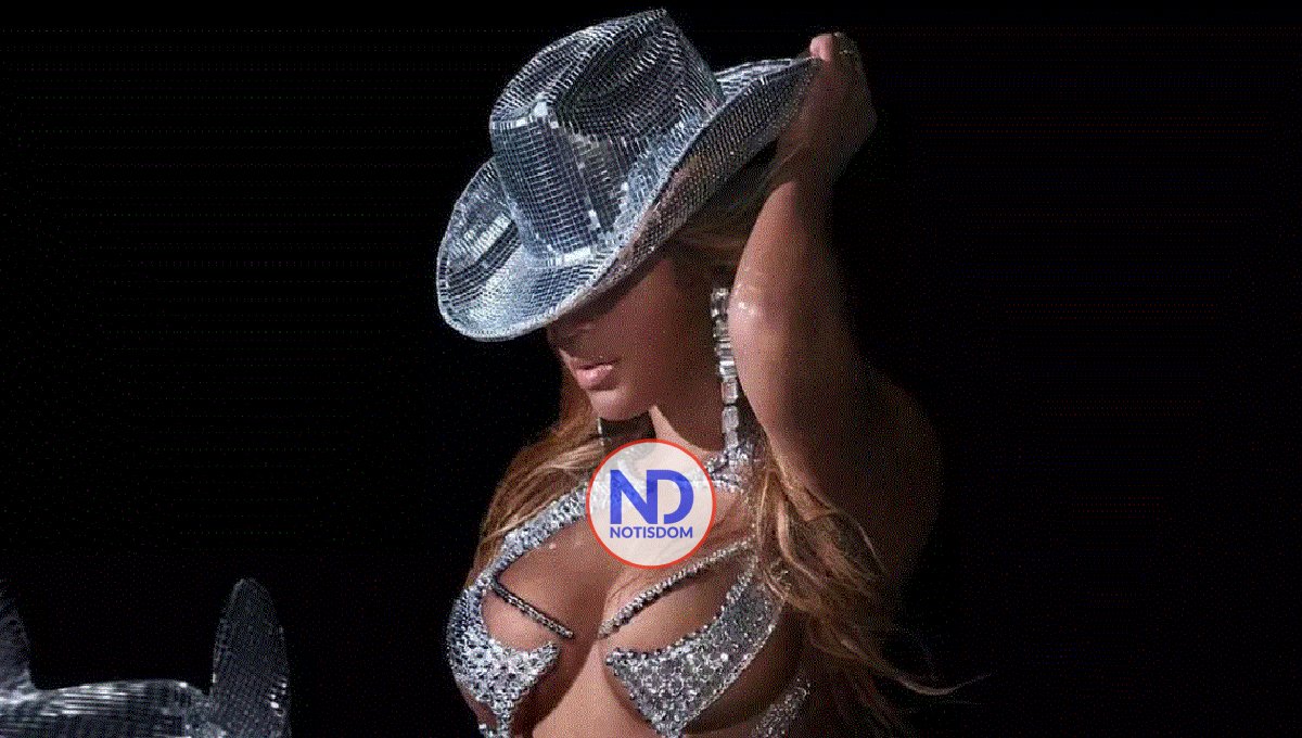 Beyonce apuesta por diseño español y auriculares de diamantes en el inicio de su gira 2 Beyonce apuesta por diseño español y auriculares de diamantes en el inicio de su gira