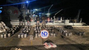 DNCD intercepta lancha con 531 paquetes cocaína y detiene a dos