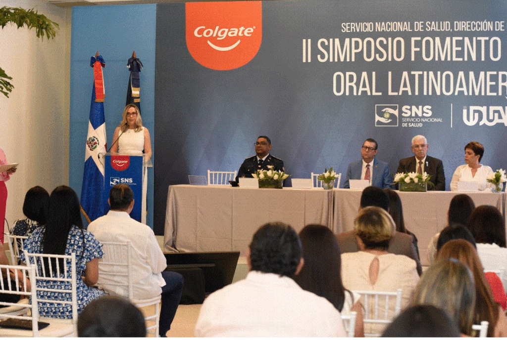 COLGATE 2 Aseguran 45 de cada 100 habitantes en el mundo tiene alguna enfermedad bucal