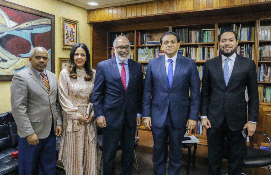 Daniel Rivera revela qué les sucede a hombres van al urólogo por disminución potencia sexual 3 DANIEL Y PERSIO 1 Daniel Rivera revela qué les sucede a hombres van al urólogo por disminución potencia sexual