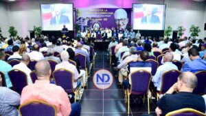 Danilo cuestiona en el PLD haya miembros «con doble agenda»