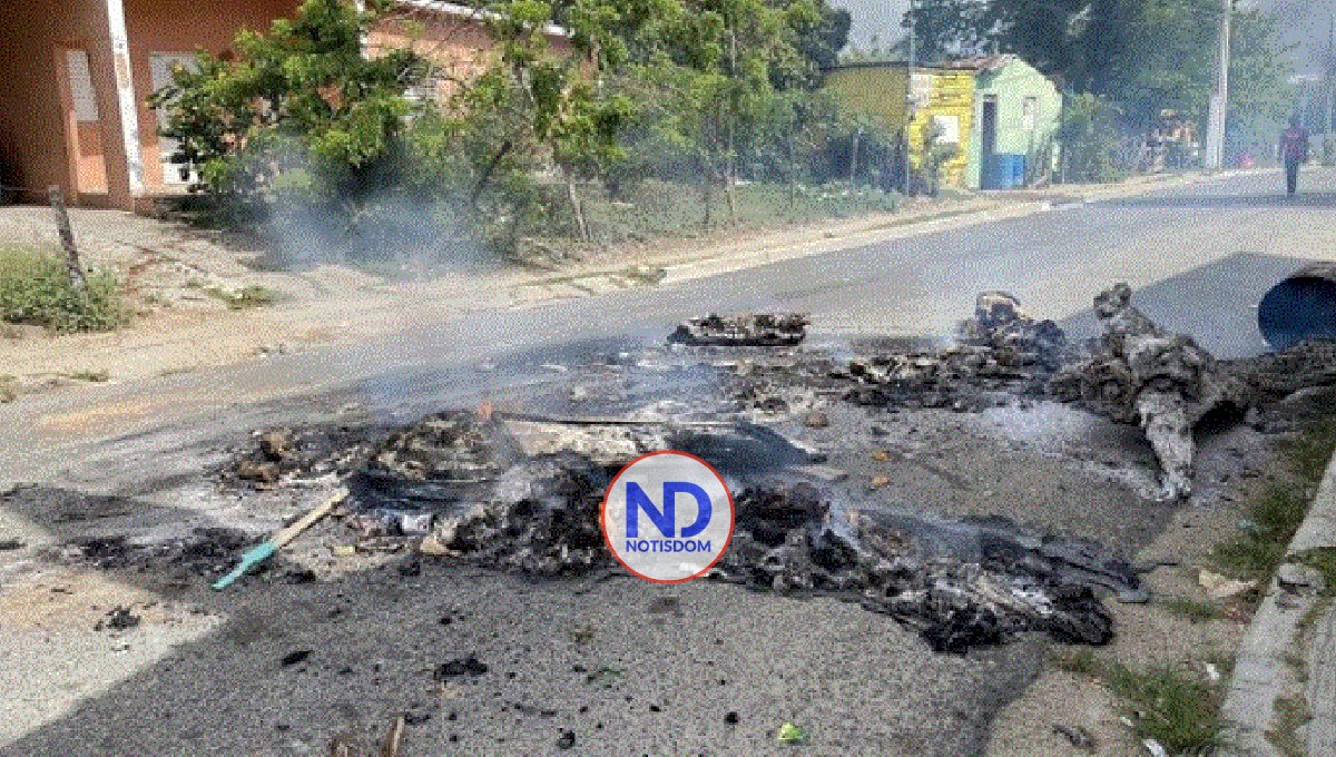 Residentes en Haina protestan por desalojo en terrenos Vacacional
