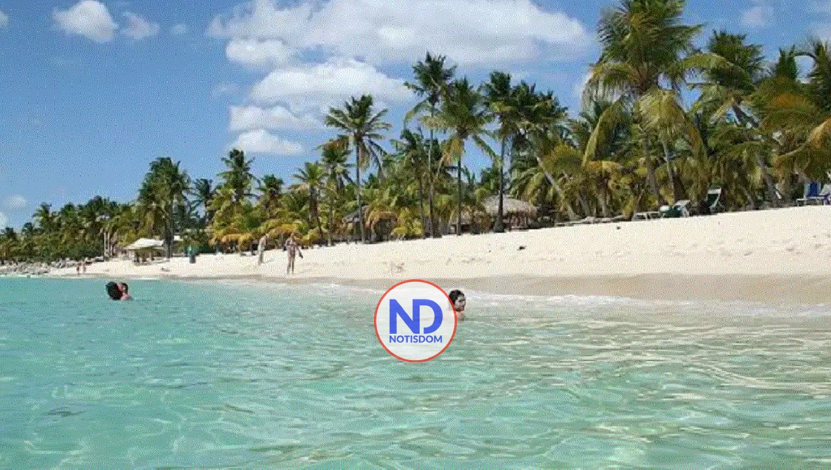 Turistas no podrán llevar recipientes plásticos a la Isla Saona y Catalina 2 Turistas no podrán llevar recipientes plásticos a la Isla Saona y Catalina