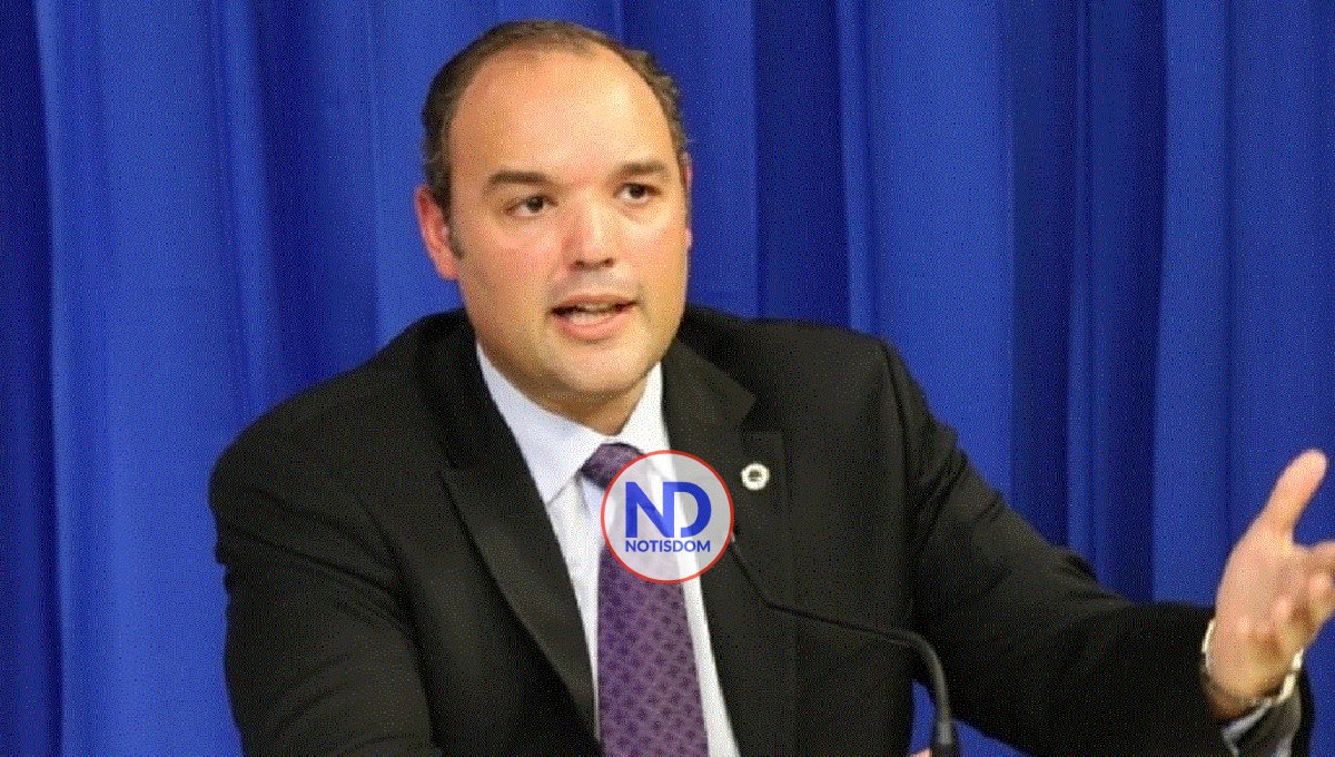 Senador del Castillo dice reforma fiscal debe abarcar ingresos y gastos