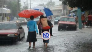 Onda tropical y vaguada seguirán provocando aguaceros, según Onamet