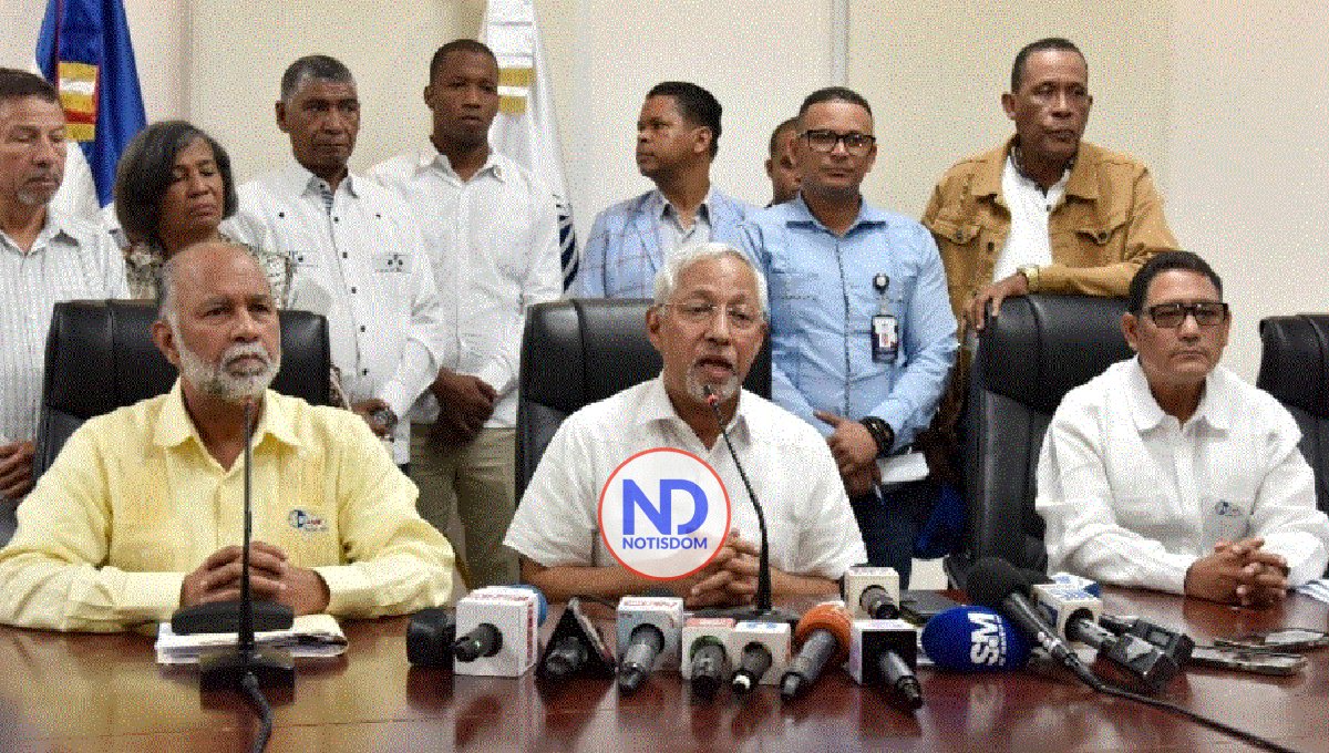 Maestros paralizan hoy escuelas dominicanas exigiendo aumento