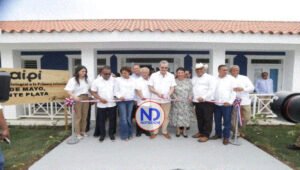 Abinader pone en servicio obras por $715 millones en Monte Plata
