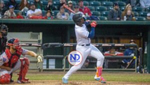 Orelvis Martínez da 2 jonrones; Ronny Mauricio empuja tres