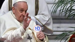 El papa retoma su agenda tras haber pasado un día con fiebre