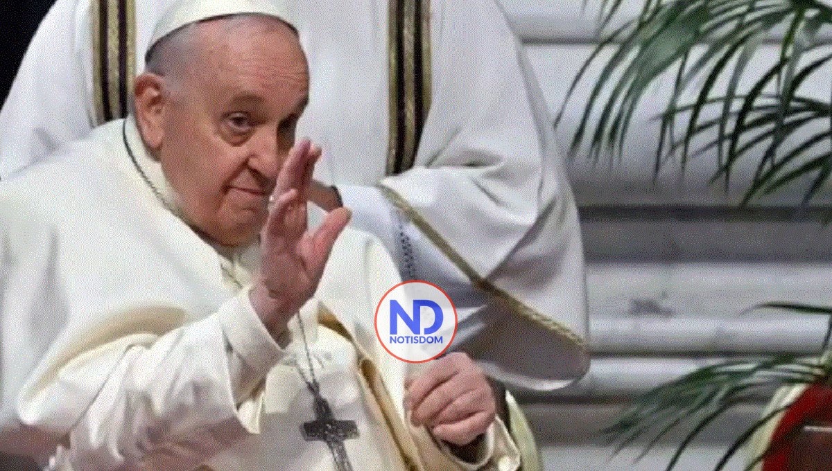 El papa retoma su agenda tras haber pasado un día con fiebre