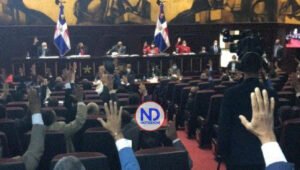 Legisladores recibirán $650 mil y $950 mil para Día de las Madres