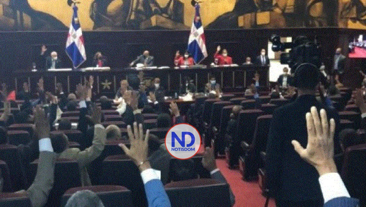 Legisladores recibirán $650 mil y $950 mil para Día de las Madres