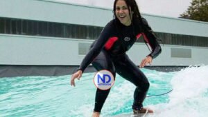 Shakira no solo canta, también muestra sus dotes en el surfeo