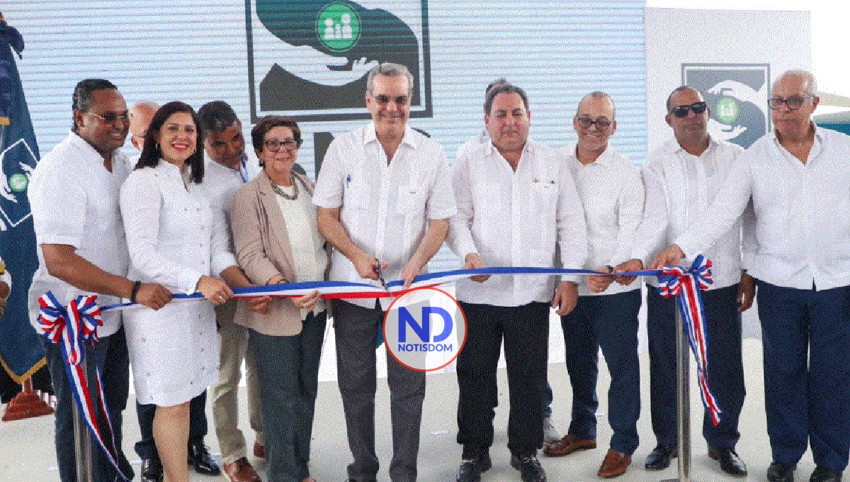 El Presidente dominicano entrega obras provincia Hermanas Mirabal 2 El Presidente dominicano entrega obras provincia Hermanas Mirabal