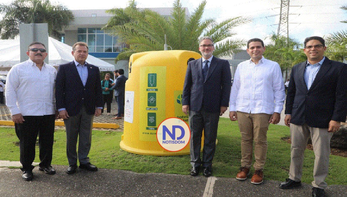 Bisonó encabeza instalación de puntos NUVI en parque industrial