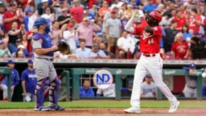 Elly de la Cruz logra su 1er jonrón; Rojos se imponen a Dodgers