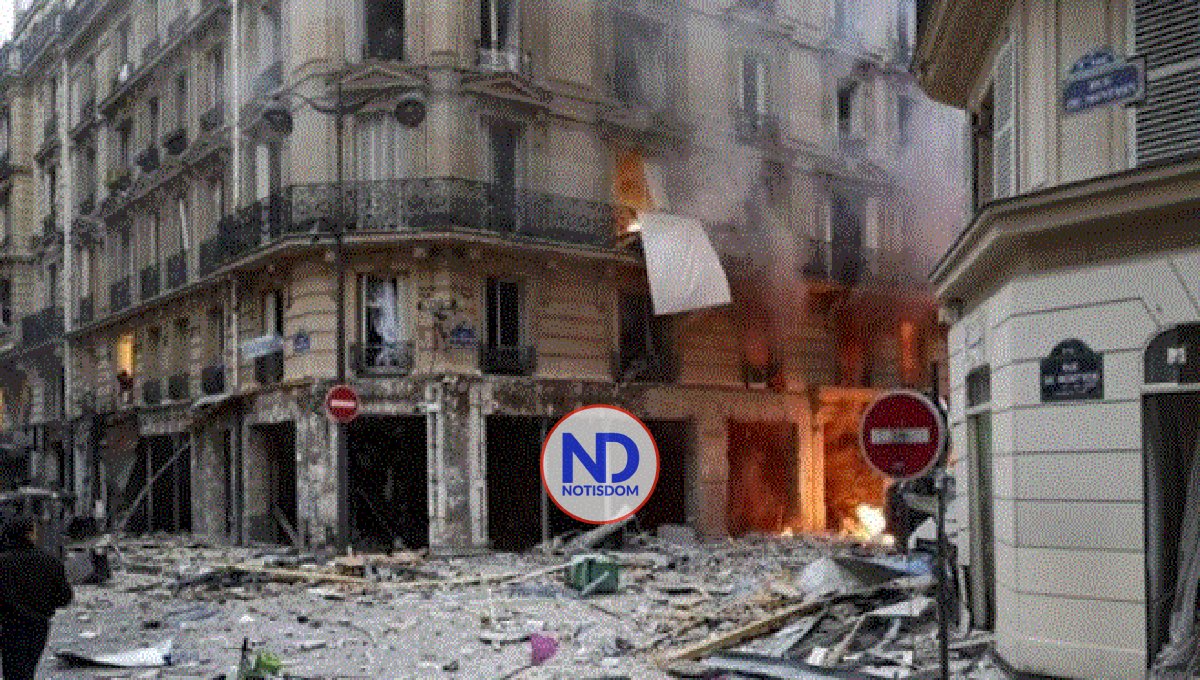 Potente explosión de gas centro de París deja decenas de heridos 2 Potente explosión de gas centro de París deja decenas de heridos