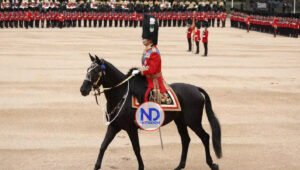 Carlos III preside su primer cumpleaños oficial como rey británico