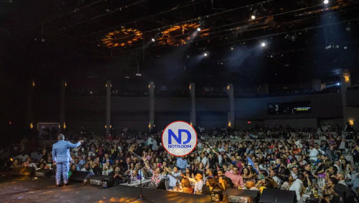 El Torito deslumbró en su concierto en el Teatro La Fiesta