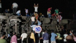 Más e 260 muertos y 900 heridos accidente ferroviario en La India