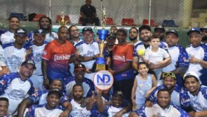 Los Peyton revalidan título de campeón torneo Corpus Christi de Sóftbol