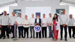Gobierno entrega hospital remozado y equipado