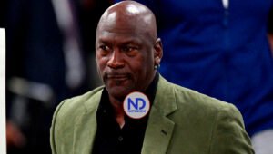 Michael Jordan vende la mayoría de sus acciones en los Charlotte Hornets