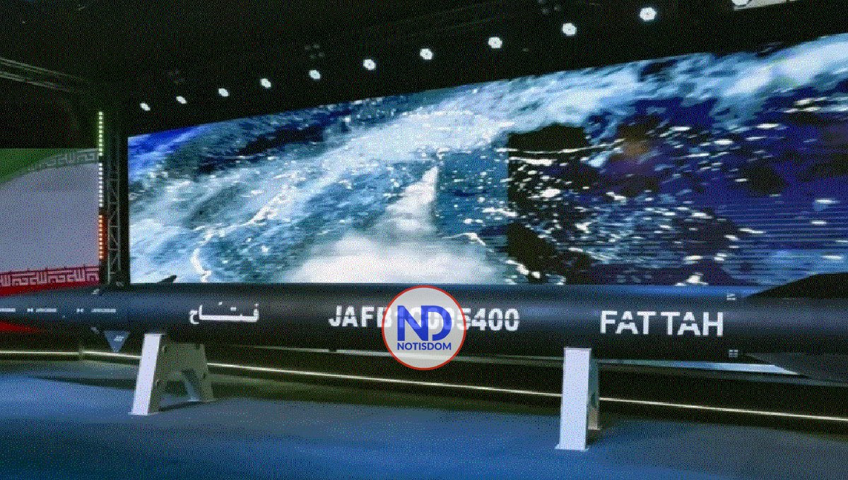 Irán desvela nuevo misil balístico hipersónico más veloz que la luz