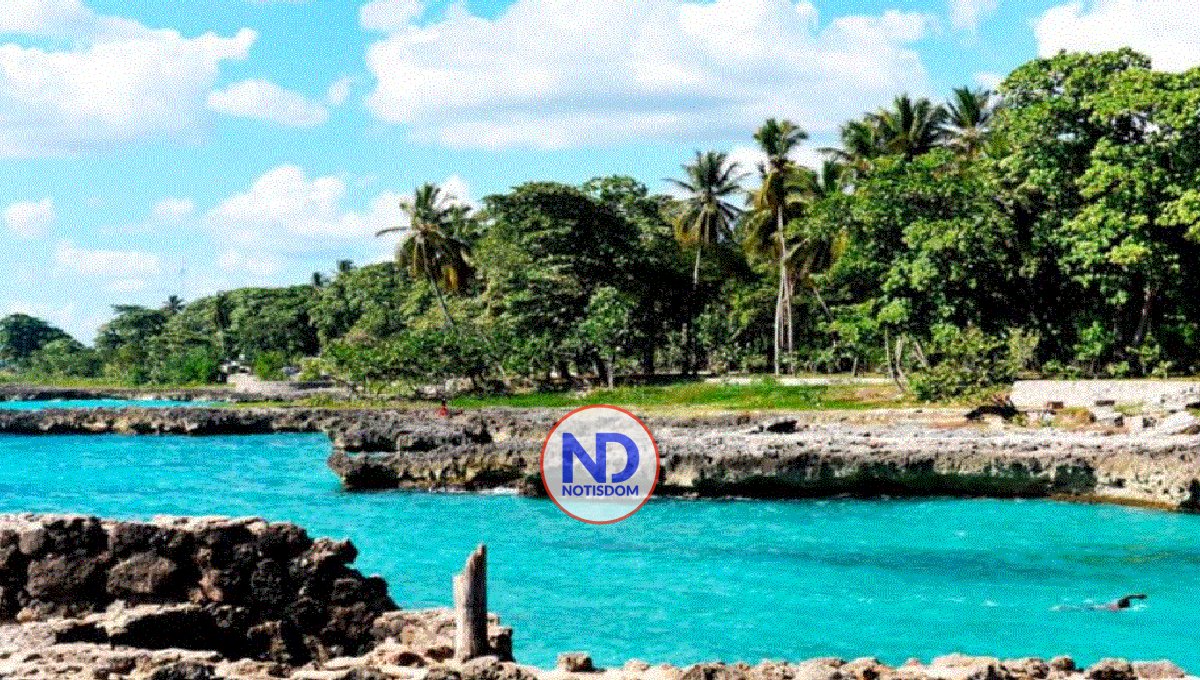 Ministro Turismo anuncia rescate del parque submarino La Caleta