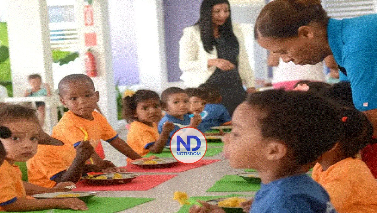 Educación licitará 400 aulas móviles para nuevo año escolar