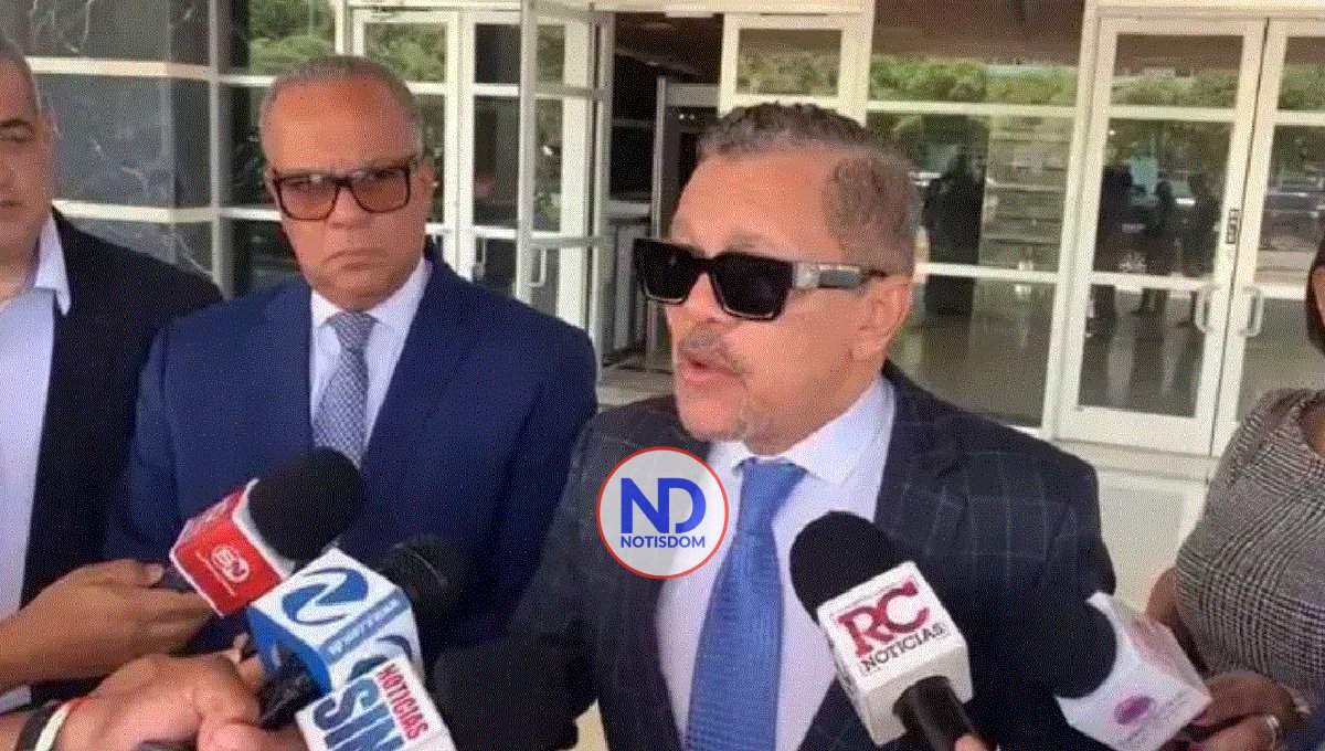 Merenguero Rafa Rosario se querella contra Coop-Hererra por RD$10 millones