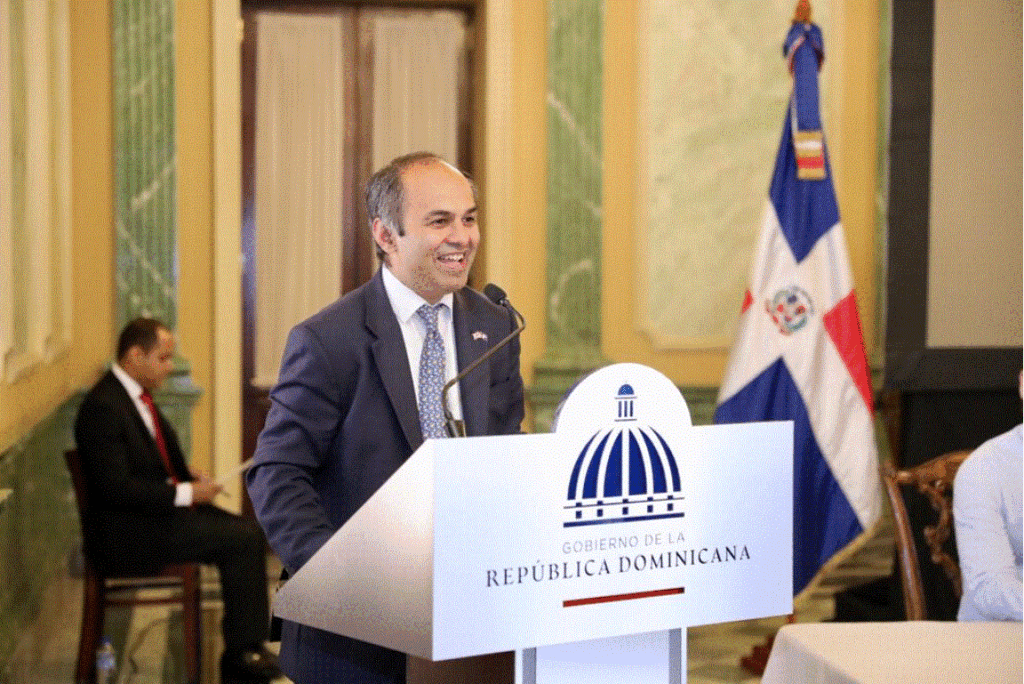 RD y Reino Unido firman memorándum para infraestructuras en sectores agua, salud y otros 5 Vomic Shah RD y Reino Unido firman memorándum para infraestructuras en sectores agua, salud y otros