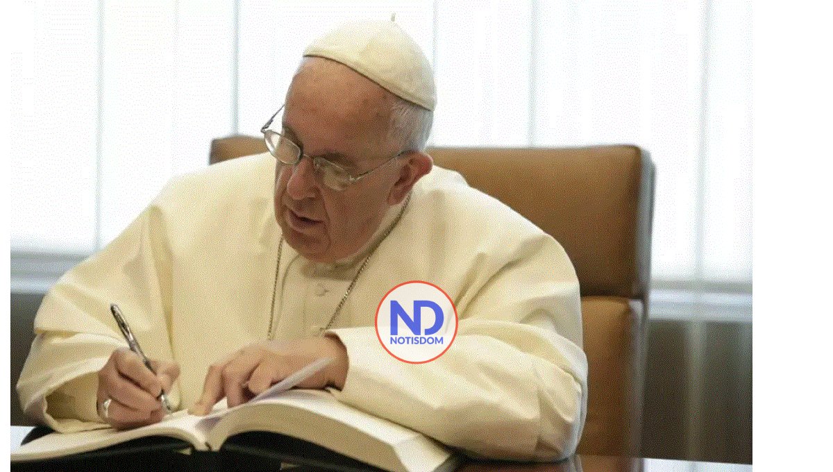 PUCMM en 108 graduación recibe felicitación del papa Francisco mediante carta por 60 aniversario 2 PUCMM en 108 graduación recibe felicitación del papa Francisco mediante carta por 60 aniversario