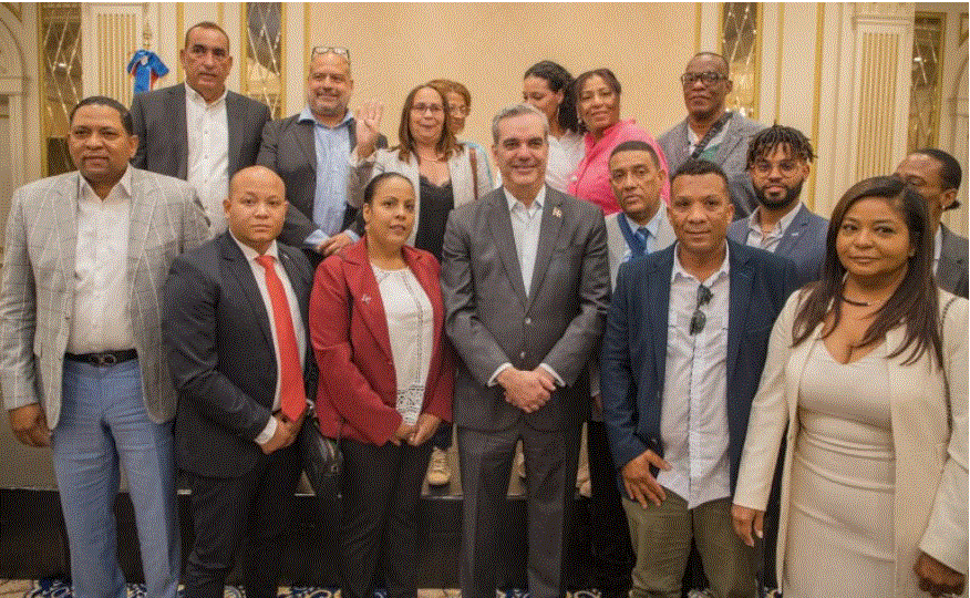 ABINADER 588 Abinader se reúne en bruselas con Presidente del BID y dominicanos