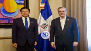 Abinader sostiene encuentro en el Palacio Nacional con ministro de Asuntos Exteriores de Japón