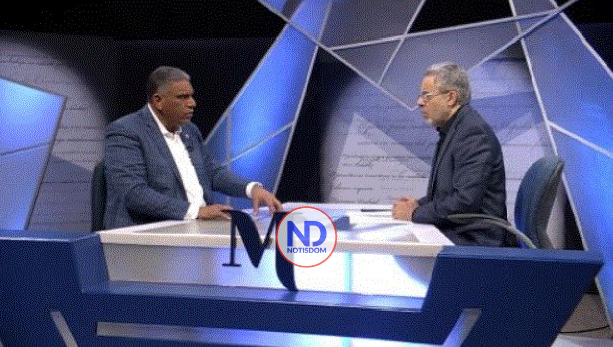 Ministro enumera acciones para mejorar condiciones de policías