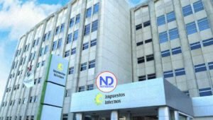 DGII aclara que no es en edificio de esa institución video de pareja en actos indecorosos