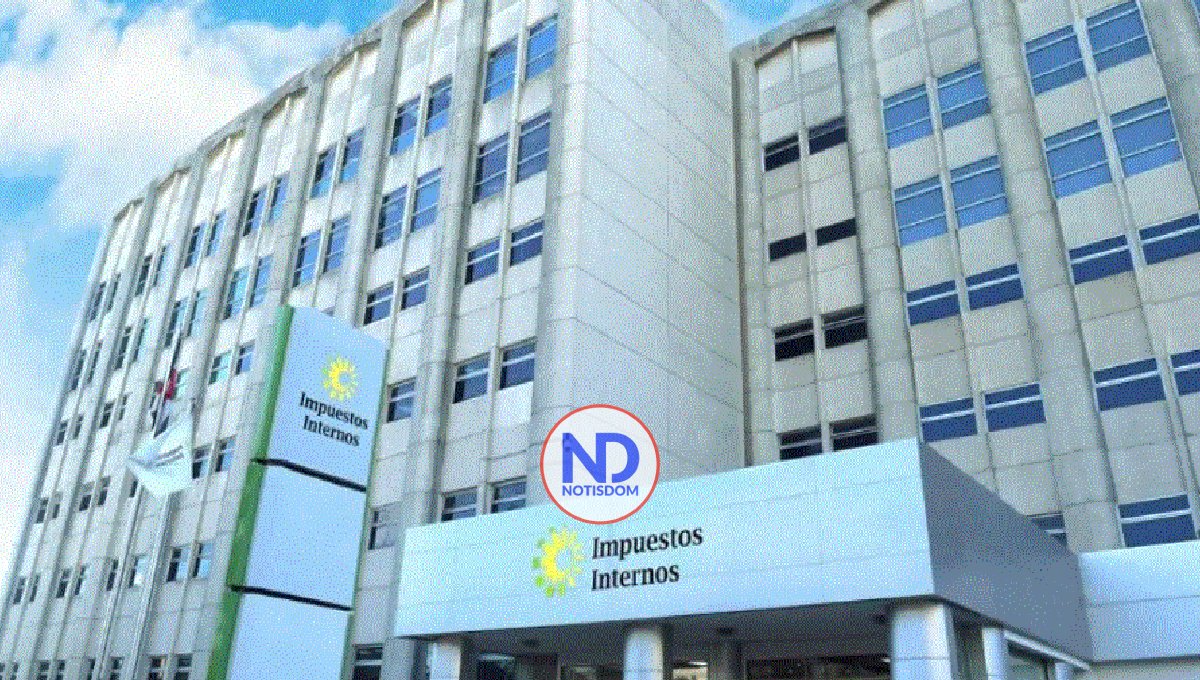 DGII aclara que no es en edificio de esa institución video de pareja en actos indecorosos