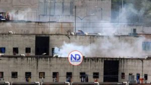 Sube a 18 el número de fallecidos por enfrentamientos entre reos en cárcel de Ecuador