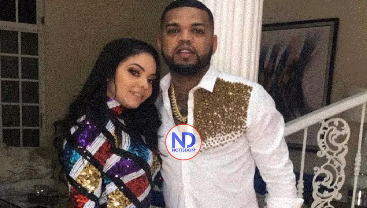 Tribunal impone tres meses de prisión preventiva a esposa de “El Mayor Clásico”