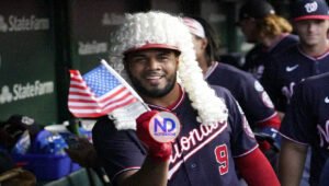 Jeimer Candelario se destaca en triunfo Nacionales