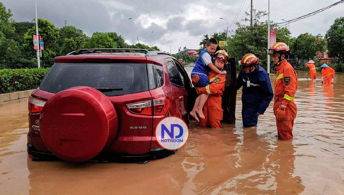El tifón Doksuri deja fuertes precipitaciones e inundaciones en el sureste de China 2 El tifón Doksuri deja fuertes precipitaciones e inundaciones en el sureste de China