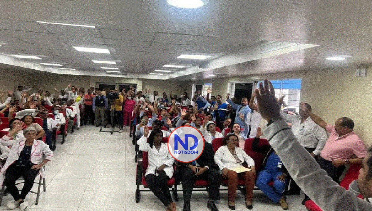 Médicos anuncian paro de 72 horas en el Moscoso Puello 2 Médicos anuncian paro de 72 horas en el Moscoso Puello