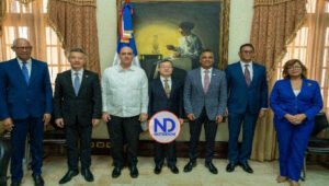 Gobierno recibe donación de China para fortalecer Sistema 9-1-1