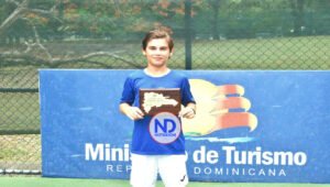 Miguel Baquero es campeón de la Copa Maíz U14 Grado 2 de Tenis